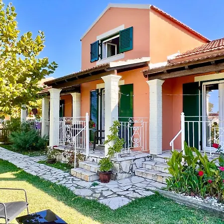 Asteraki House By Dadovillas Akharavi